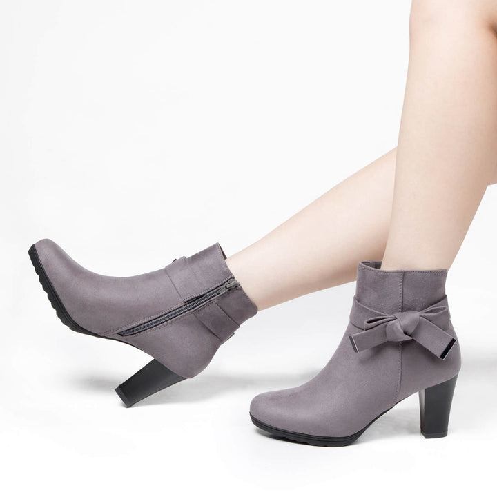Grey_bow_decor_women_boots